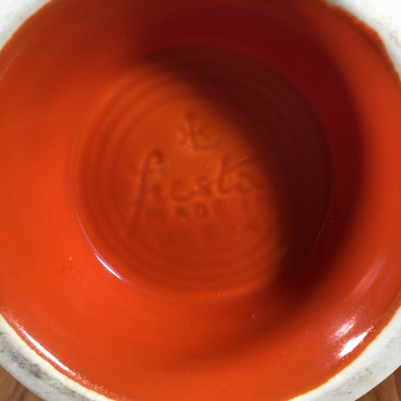 Vintage Fiestaware Original Red Carafe with Corked Lid - Picture 11 of 14